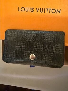 Louis Vuitton Damier Graphite 6 Key & Card Holder - Black
